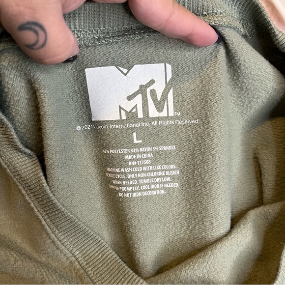 MTV crewneck sweater size L - Picture 4 of 5
